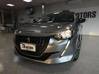 Usata Peugeot 208 Active 102 CV (75 kW) 2023 Grigio Utilitaria