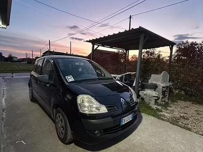 Usata Renault Modus 70 CV (51 kW) 2008 Nero Monovolume