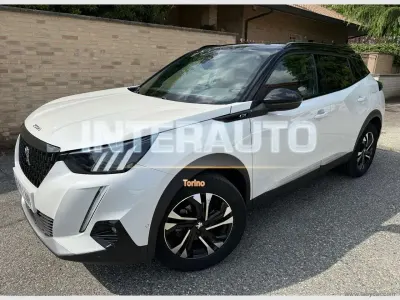 Usata Peugeot 2008 GT-line 131 CV (96 kW) 2021 Bianco SUV