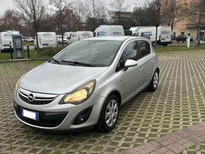 Usata Opel Corsa Selection 75 CV (55 kW) 2014 Grigio Utilitaria