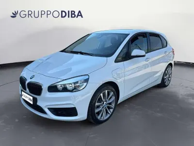 Usata BMW 225 Active Tourer Advantage 224 CV (164 kW) 2018 Bianco Monovolume
