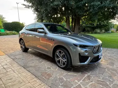 Usata Maserati Levante GT 330 CV (242 kW) 2021 Grigio SUV