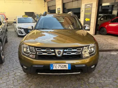 Usata Dacia Duster Urban Explorer 109 CV (80 kW) 2016 Giallo SUV