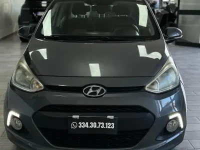 Usata Hyundai i10 66 CV (48 kW) 2014 Grigio Utilitaria