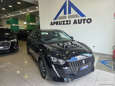 Usata Peugeot 208 Active 75 CV (55 kW) 2023 Nero Utilitaria