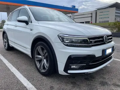 Usata VW Tiguan R-line 190 CV (139 kW) 2018 Bianco SUV