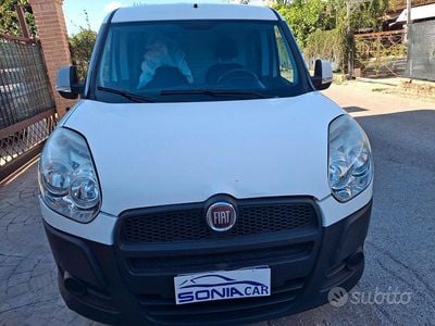 Usata Fiat Doblò 120 CV (88 kW) 2014 Bianco Monovolume