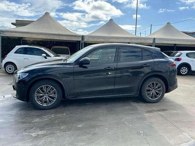 Usata Alfa Romeo Stelvio Business 179 CV (131 kW) 2017 Nero SUV