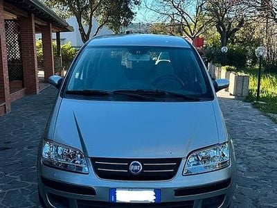 Usata Fiat Idea 70 CV (51 kW) 2004 Grigio Monovolume