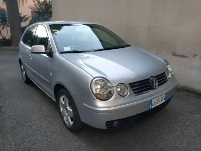 Usata VW Polo Highline 101 CV (74 kW) 2003 Argento Berlina