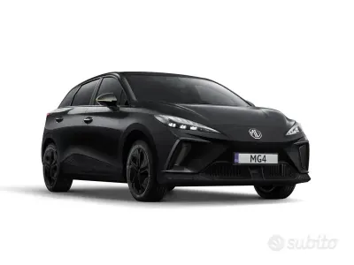 Usado MG MG4 EV 53 kW (73 CV) 2025 Negro Utilitario