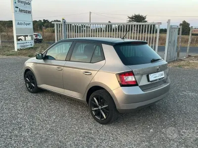 Usata Skoda Fabia Design Edition 60 CV (44 kW) 2017 Grigio Berlina