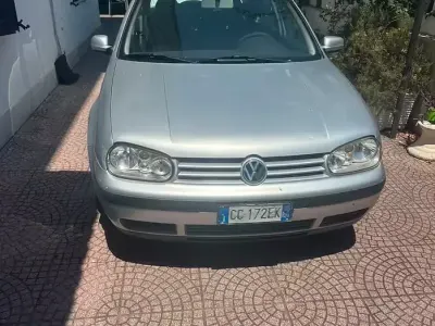 Usata VW Golf IV 90 CV (66 kW) 2001 Grigio Berlina