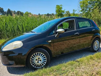 Usata Fiat Grande Punto Dynamic 65 CV (47 kW) 2007 Nero Utilitaria