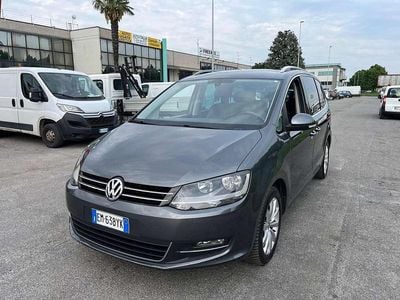 Begagnad VW Sharan Comfortline 140 HK (102 kW) 2012 Grå Minibuss