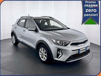 Usata Kia Stonic Urban 84 CV (61 kW) 2022 Argento SUV