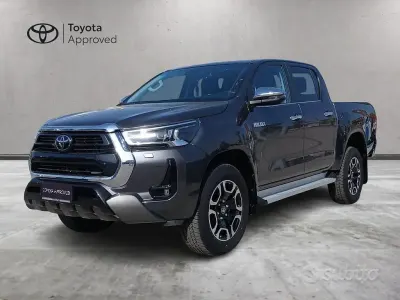 Nuova Toyota HiLux Executive 150 CV (110 kW) 2026 Grigio Pick-up