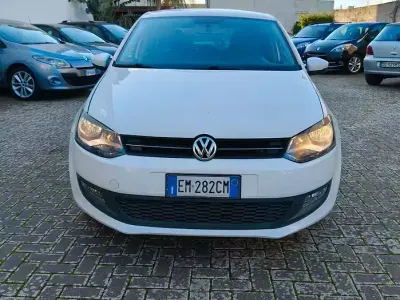 Usata VW Polo Comfortline 75 CV (55 kW) 2012 Bianco Utilitaria