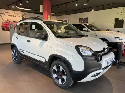 Usata Fiat Panda Cross Cross 69 CV (50 kW) 2017 Bianco Utilitaria