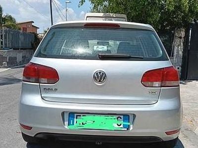 Usado VW Golf VI 102 CV (75 kW) 2010 Gris Utilitario