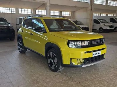 Nuova Fiat Grande Panda La Prima 110 CV (80 kW) 2026 Giallo limone Utilitaria