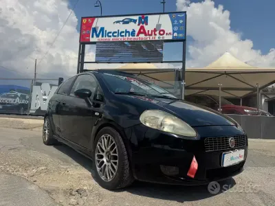 Usata Fiat Grande Punto Sport 131 CV (96 kW) 2007 Nero Utilitaria