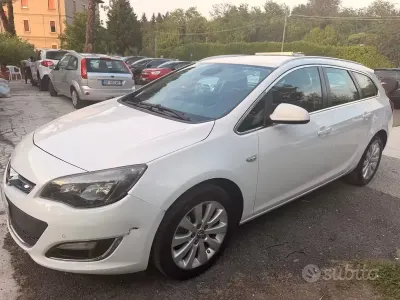 Usata Opel Astra Cosmo 110 CV (80 kW) 2016 Bianco Station wagon