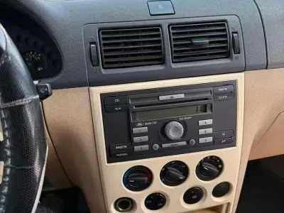 Usata Ford Tourneo 90 CV (66 kW) 2008 Grigio Station wagon