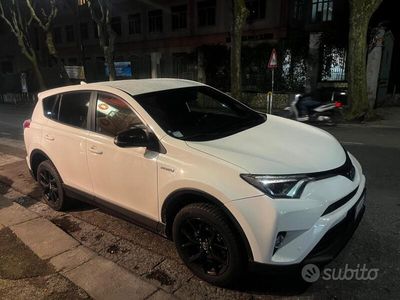 usata Toyota RAV4 5ª serie - 2019