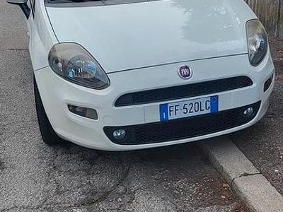 Usata Fiat Grande Punto 75 CV (55 kW) 2016 Bianco Utilitaria