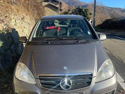Begagnad Mercedes A160 95 HK (69 kW) 2010 Grå Sedan