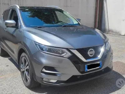 Usata Nissan Qashqai N-Connecta 110 CV (80 kW) 2018 Grigio SUV
