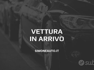 Usata Renault Captur Intens 100 CV (73 kW) 2020 Grigio SUV