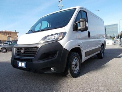 Usata Fiat Ducato 120 CV (88 kW) 2021 Bianco / pastello Furgone