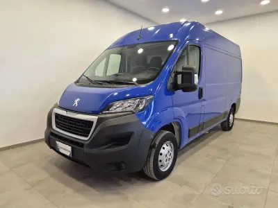 Usata Peugeot Boxer 140 CV (102 kW) 2021 Blu Furgone
