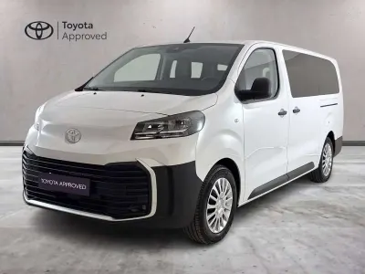 Usata Toyota Proace Verso Lounge 144 CV (105 kW) 2025 Bianco Station wagon