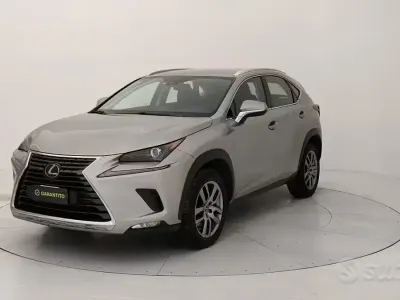 Usata Lexus NX300h 197 CV (144 kW) 2020 Grigio SUV