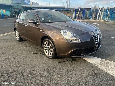 Usata Alfa Romeo Giulietta 150 CV (110 kW) 2015 Marrone Berlina