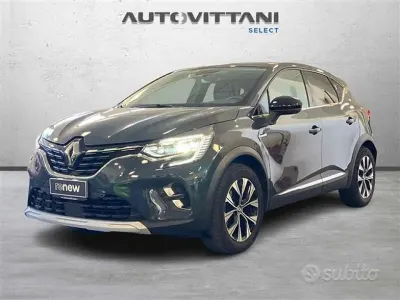 Usata Renault Captur Techno 94 CV (69 kW) 2024 Blu SUV