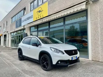 Usata Peugeot 2008 GT-line 99 CV (72 kW) 2017 Bianco SUV