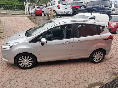 Usata Ford B-MAX 101 CV (74 kW) 2013 Grigio Monovolume