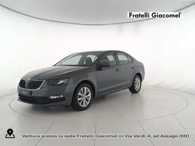 Usata Skoda Octavia Executive 116 CV (85 kW) 2018 Grigio quarzo metallizzato Berlina