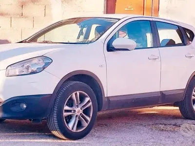 Usata Nissan Qashqai Acenta+ 110 CV (80 kW) 2012 Bianco SUV