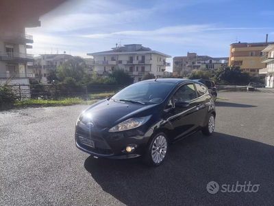 Usata Ford Fiesta Titanium 80 CV (58 kW) 2009 Nero Utilitaria