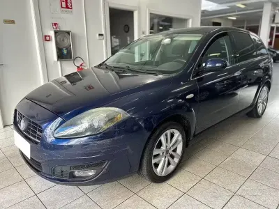 Usata Fiat Croma Emotion 150 CV (110 kW) 2009 Blu metallizzato Station wagon