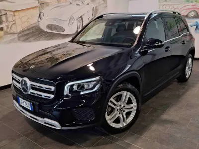Usata Mercedes GLB180 116 CV (85 kW) 2021 Nero SUV