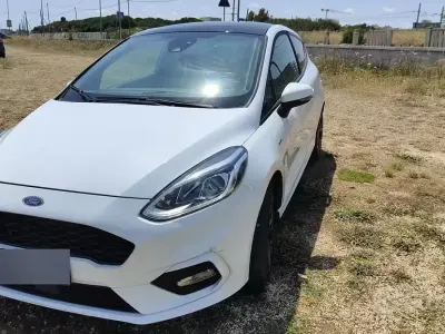 Usata Ford Fiesta ST-Line 100 CV (73 kW) 2018 Bianco Utilitaria