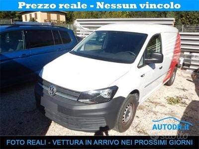 Usata VW Caddy Maxi R 102 CV (75 kW) 2019 Bianco Monovolume