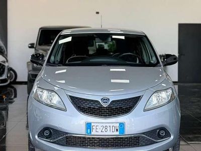 Usata Lancia Ypsilon S 95 CV (69 kW) 2016 Grigio Utilitaria