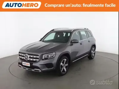 Käytetty Mercedes GLB180 116 HP (85 kW) 2022 Harmaa Katumaasturi